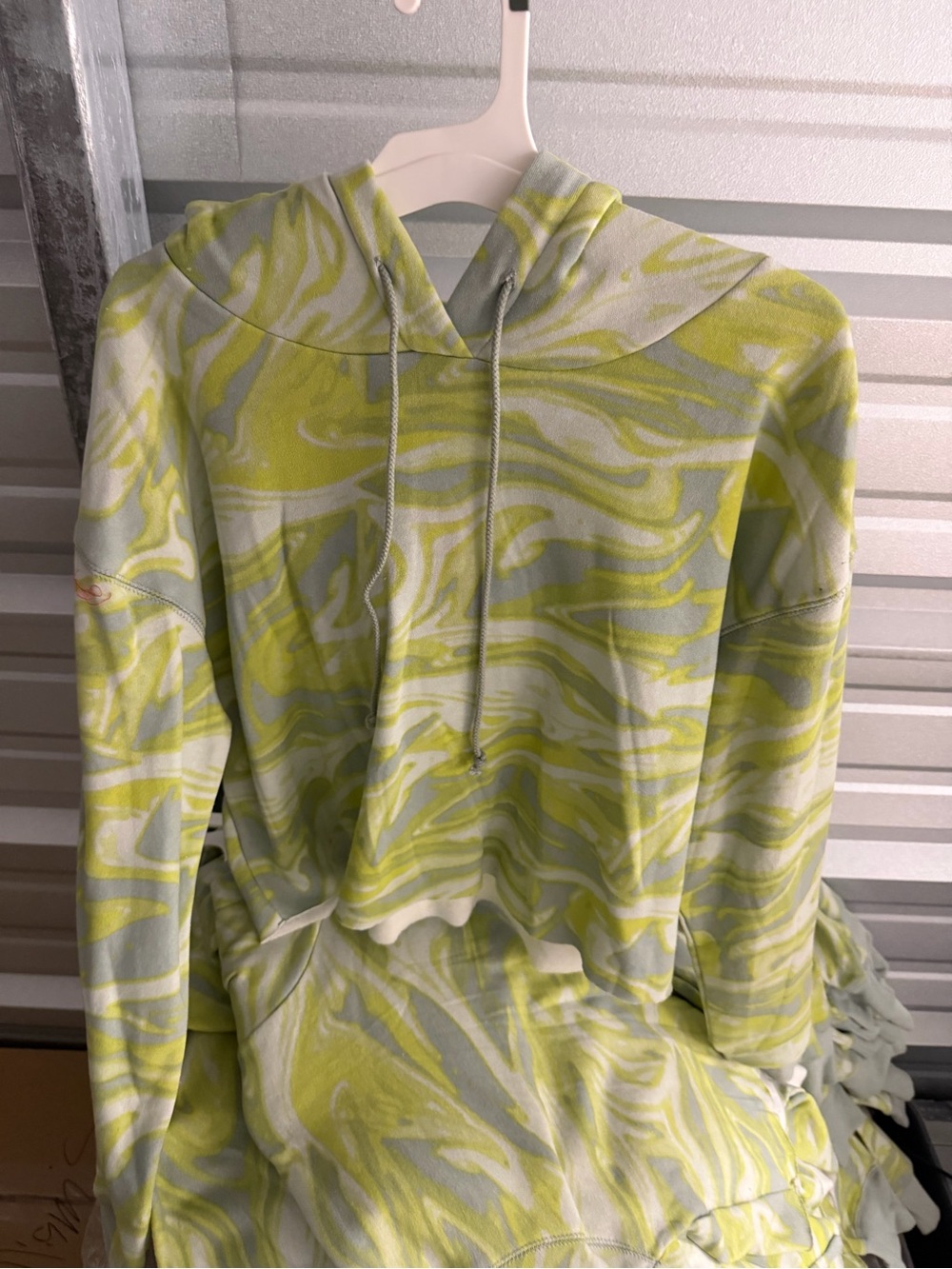 Light Green Marble-Print Hooded Sweater lot